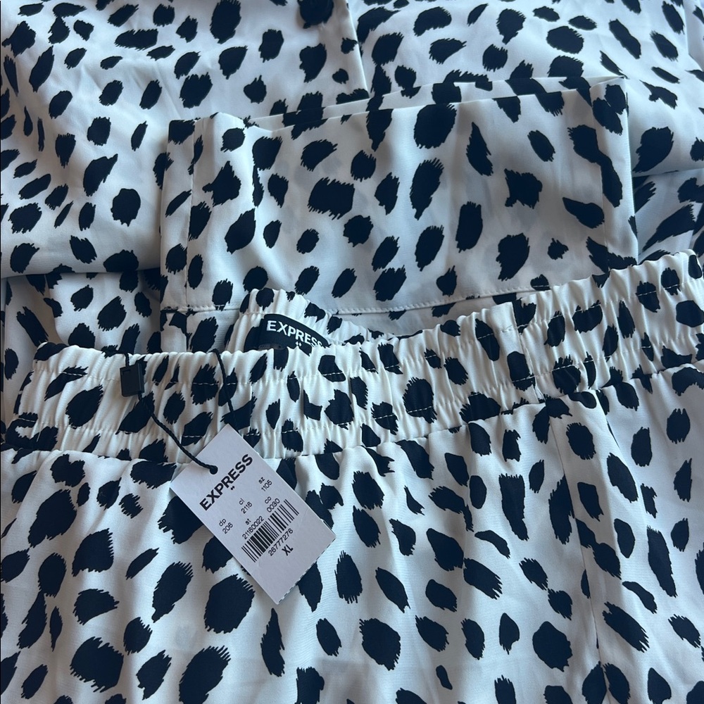 Express polka dot PJs - Picture 3 of 3